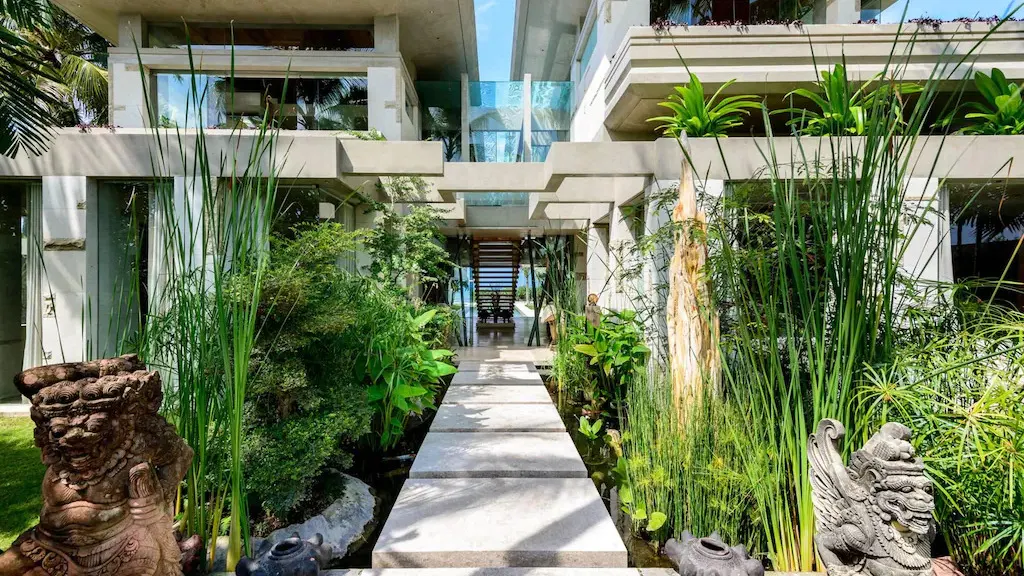 Villa Vedas Entrance View