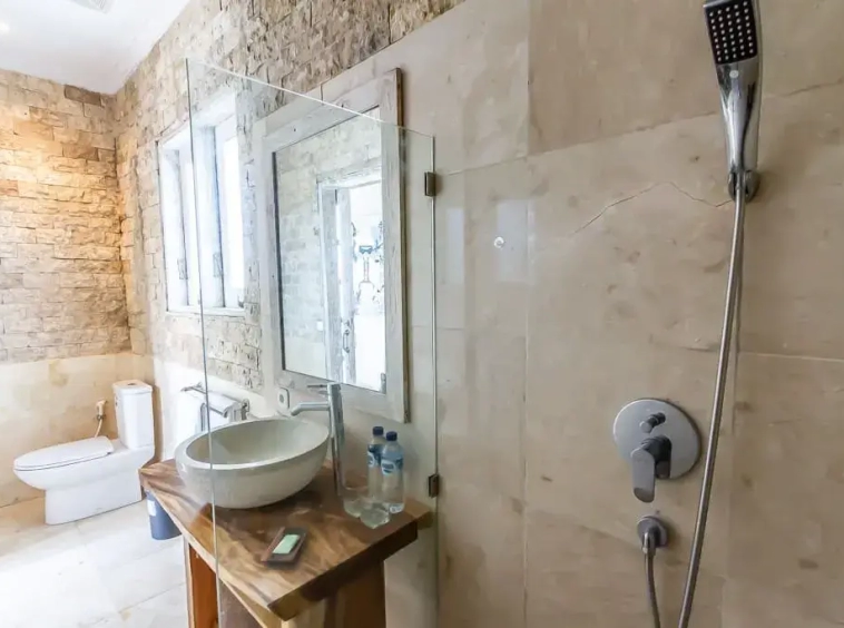 Villa Bunny Second Bathroom View