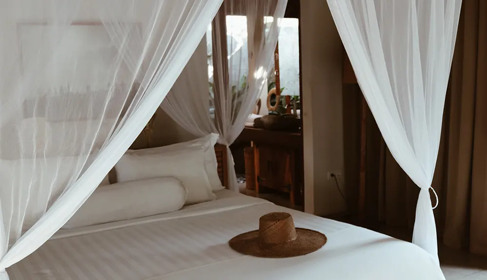 Villa Red Door Bedroom