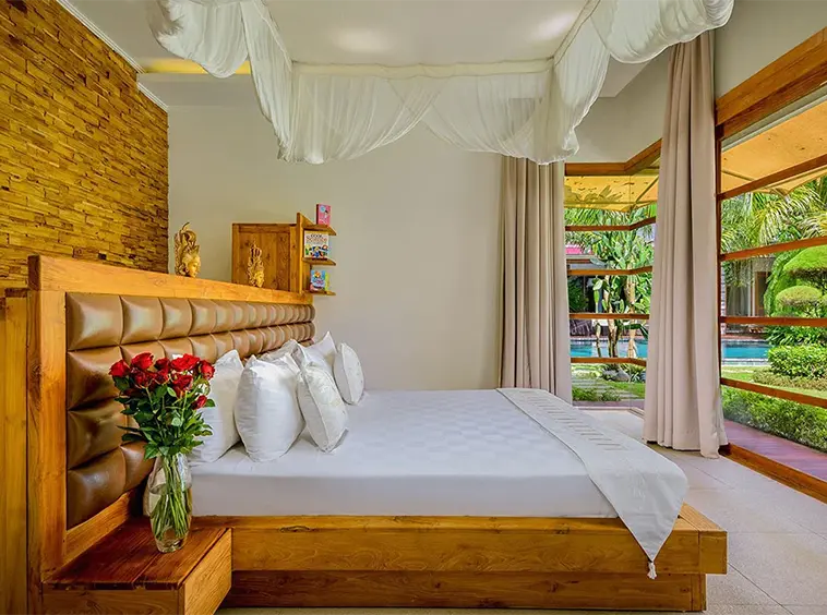 Villa Fleur De Lys bedroom