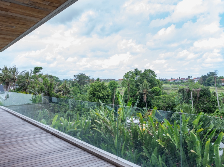 Gorgeous Villa with 3 Bedrooms and Great Views - Balcony