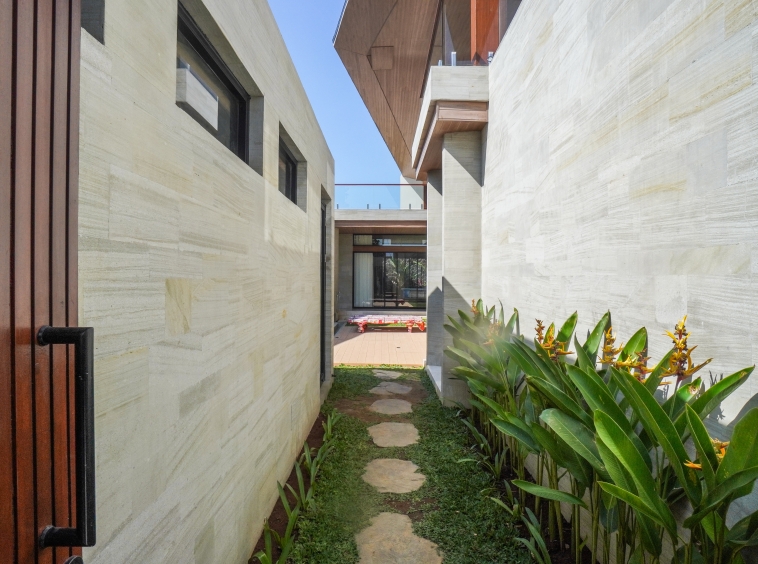 New Sanur Villa with 4 Bedrooms and Green View - Garden