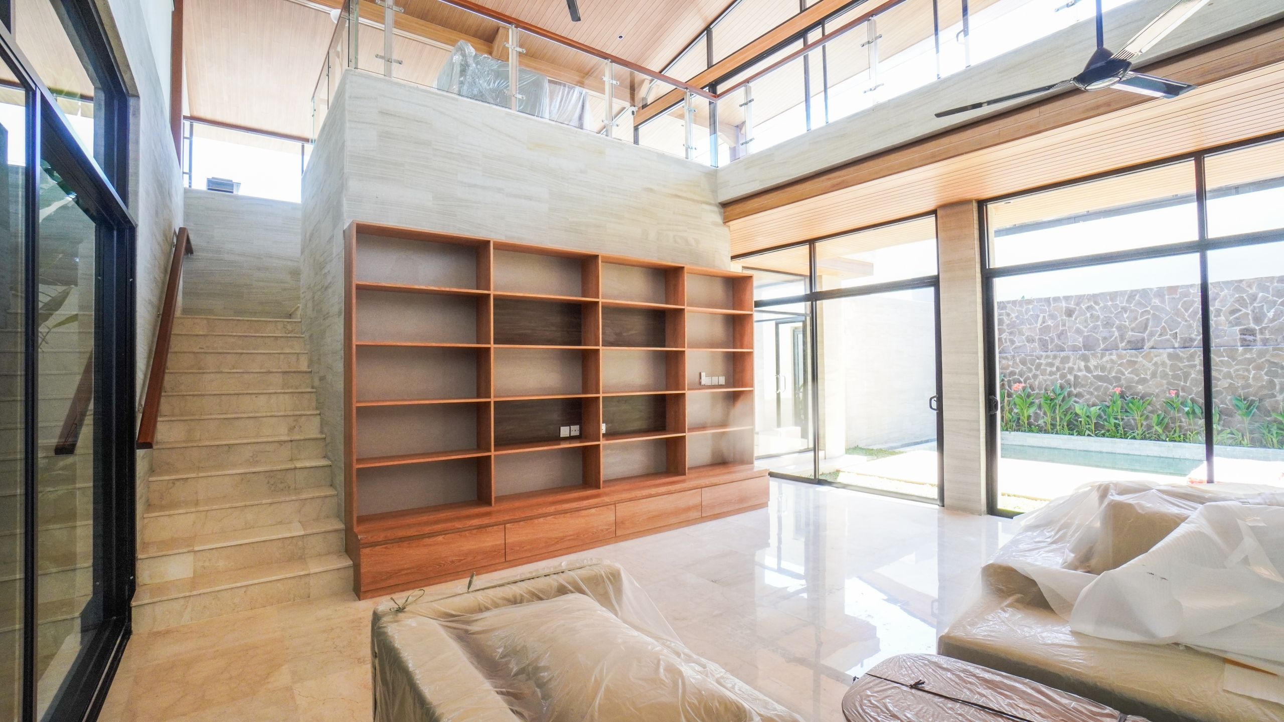 New Sanur Villa with 4 Bedrooms and Green View - Interior