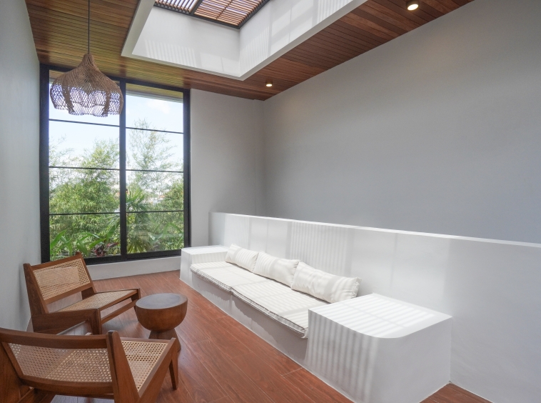 Brand New Villa with 3 Bedrooms in A Peaceful Kuwum Area - Interior