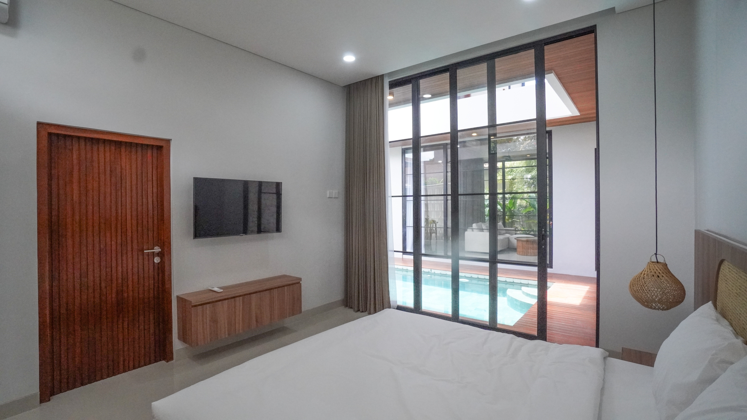 Brand New Villa with 3 Bedrooms in A Peaceful Kuwum Area - Bedroom