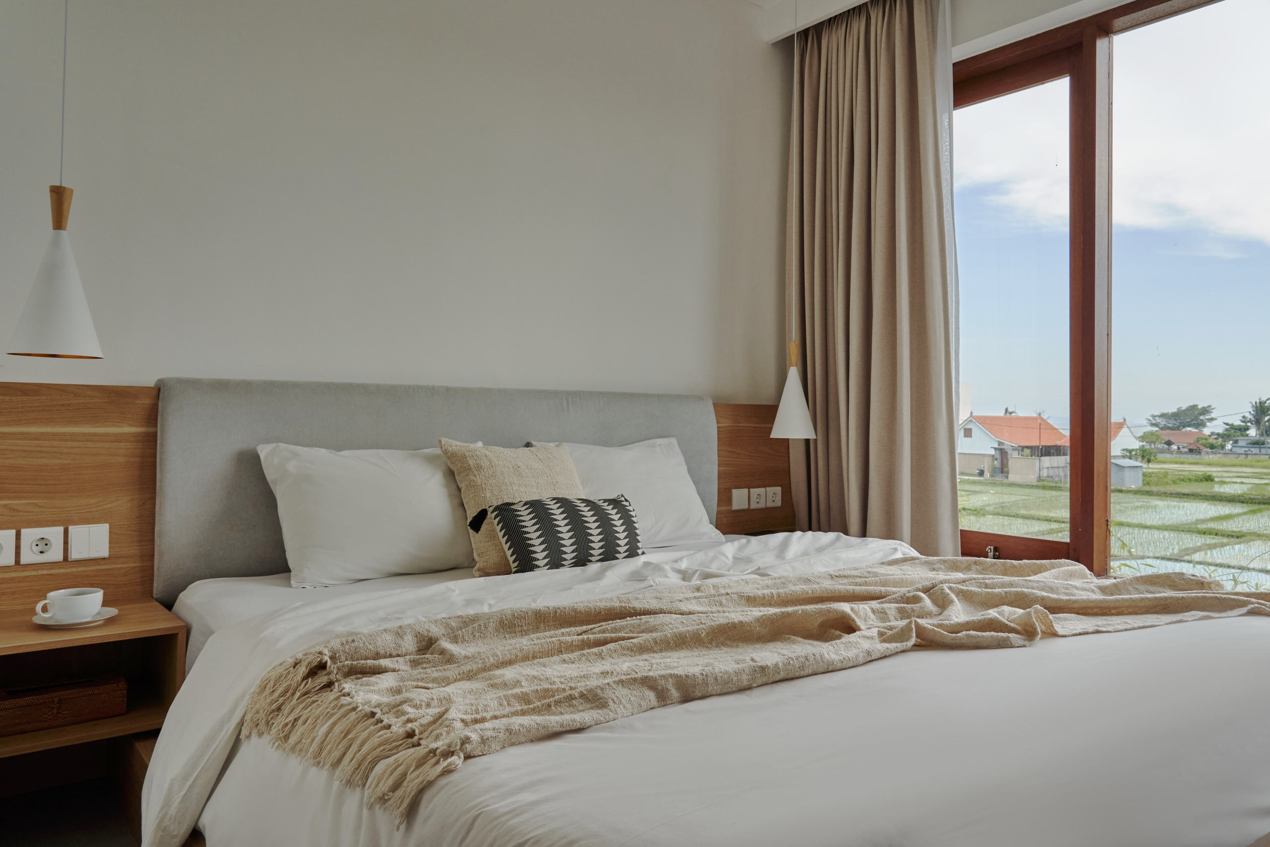 Beautiful Villa with 3 Bedrooms and Rice Field Views in Cemagi - Bedroom