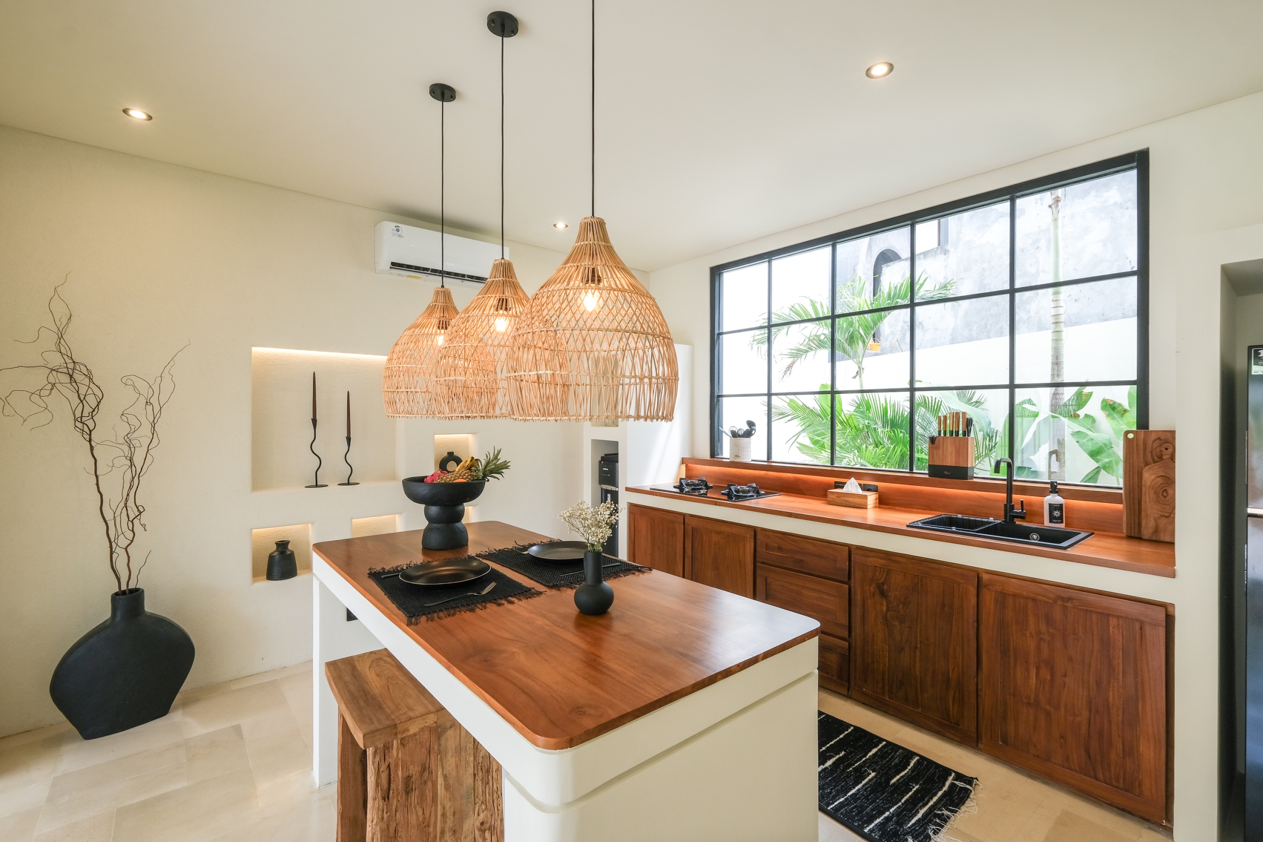 Brand New Villa with 1 Bedroom in Pererenan - Pantry