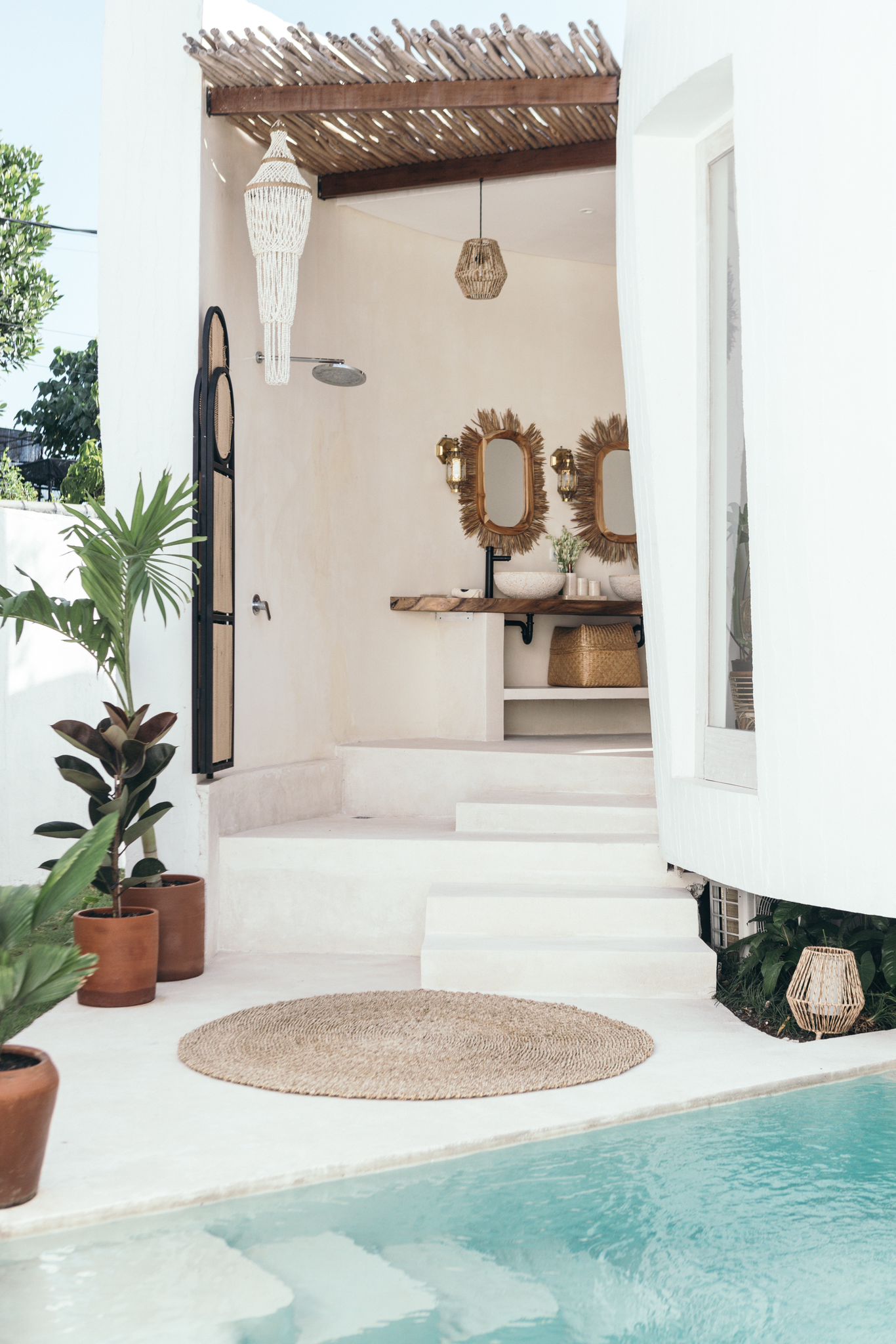 Four Tiny Villas, a 5-Bedrooms Investment in Pererenan - Pool