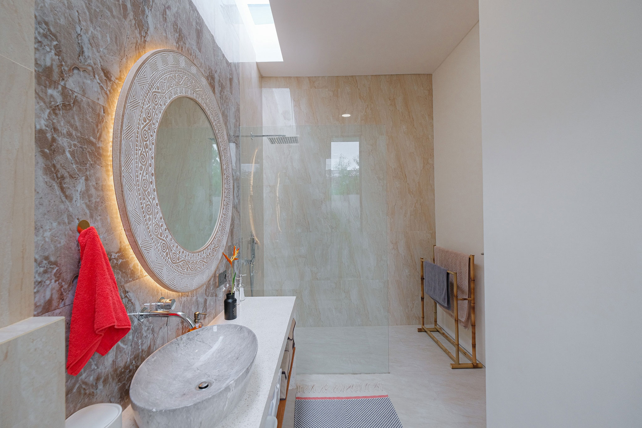 Ready, 2-Bedroom Villa with Stunning Green Views - Bathroom