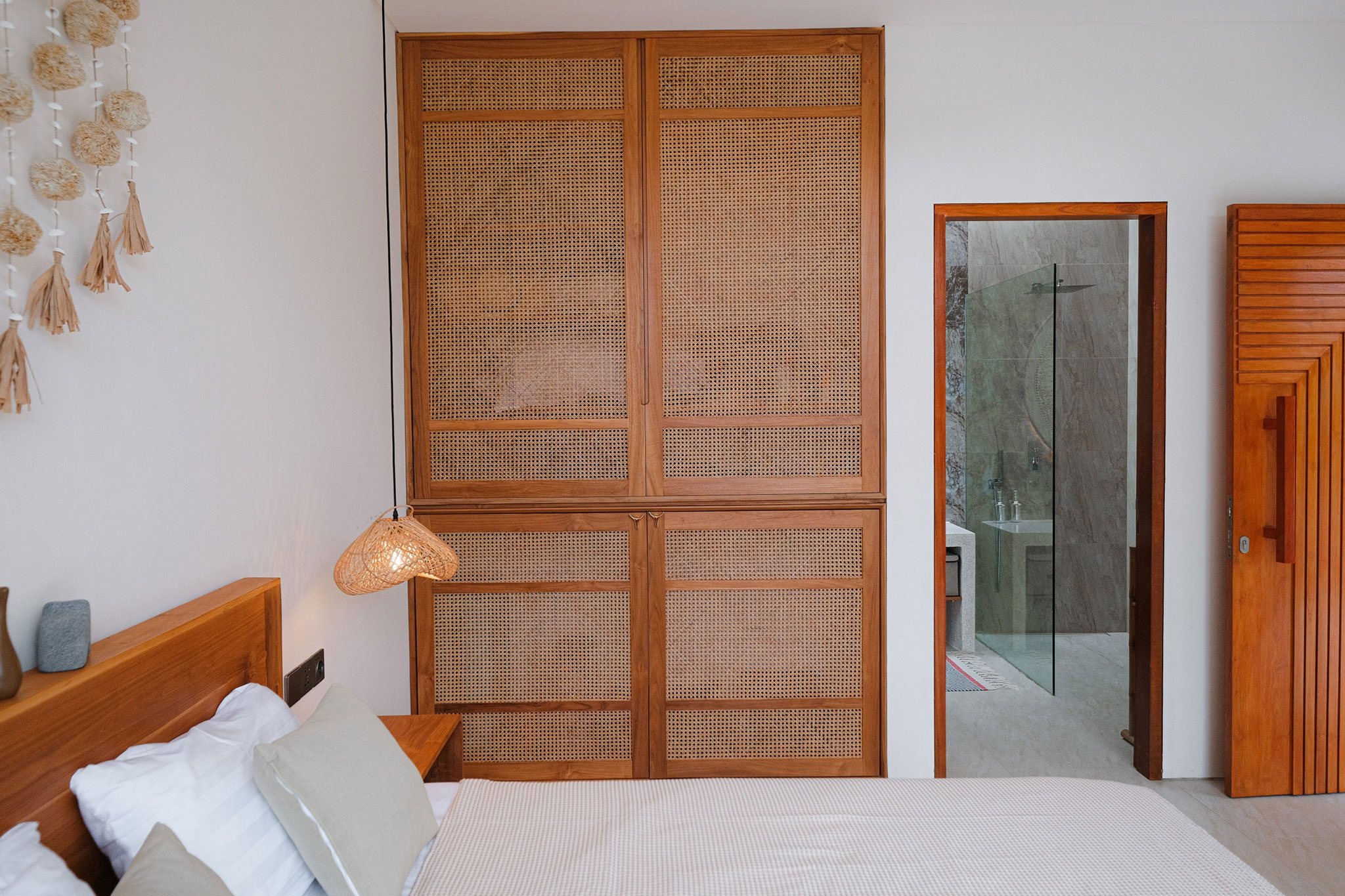 Ready, 2-Bedroom Villa with Stunning Green Views - Bedroom