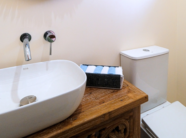 Ready, 2-Bedroom Villa with Stunning Green Views - Toilet