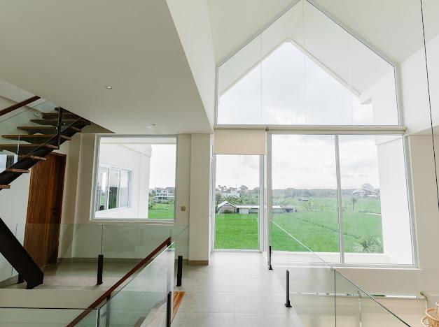 Modern Villa with Rice Field View Minutes from the Beach - Interior