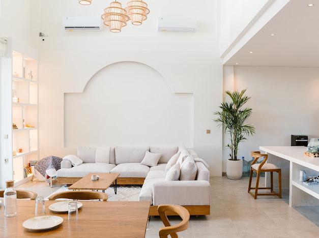 Modern Villa with Rice Field View Minutes from the Beach - Living Room