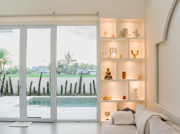 Modern Villa with Rice Field View Minutes from the Beach - Interior